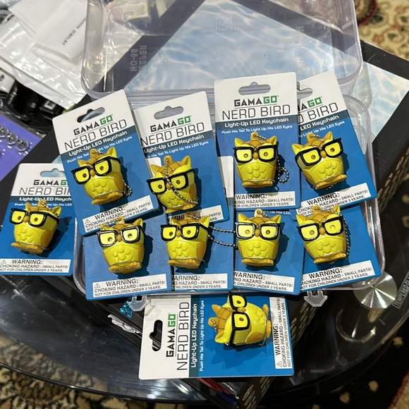 Lot of 10 NERD BIRD LIGHT UP LED KEYCHAIN - Picture 1 of 7